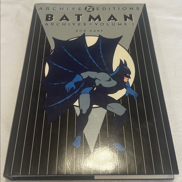 Batman Other - Batman Archives Volume 1 - Black, Blue, Silver Cover